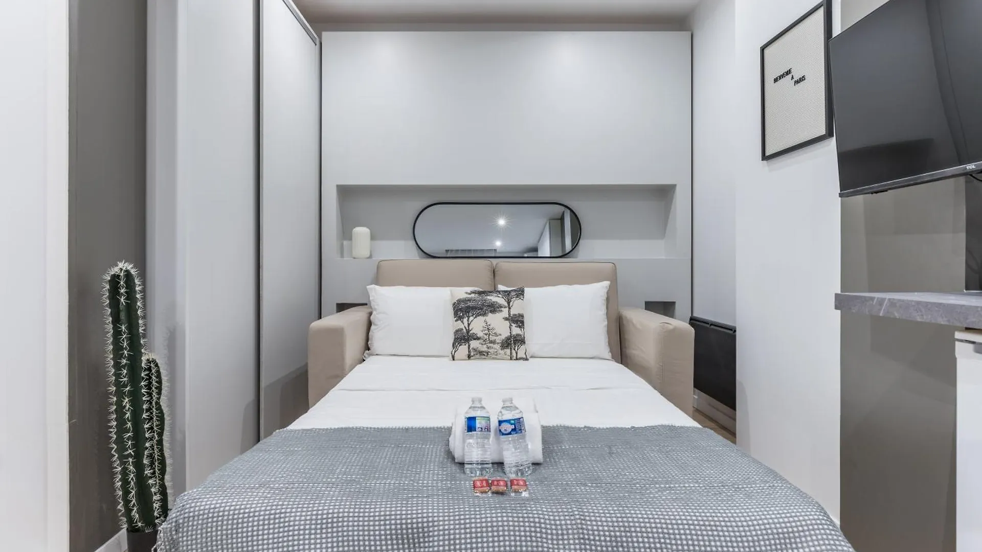 Versigny Heart Of 18Th Cosy Studio Apartment Paris France